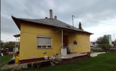 Eladó Ház 2091 Etyek , 2091 Etyek, Falu széle