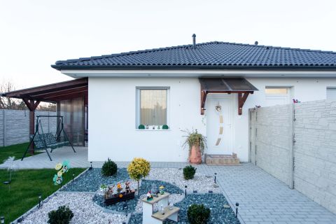 Eladó Ház 9200 Mosonmagyaróvár , Fertő sor közelében