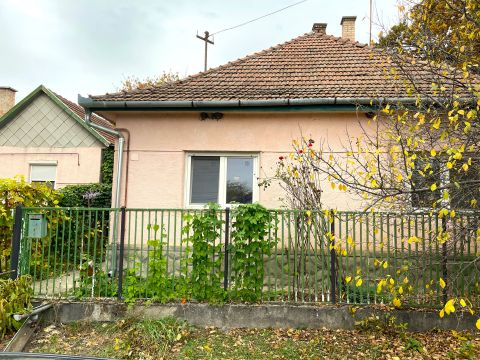 Eladó Ház 2344 Dömsöd 