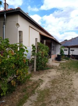 Eladó Ház 2049 Diósd Petfőfi Sándor utca közelében