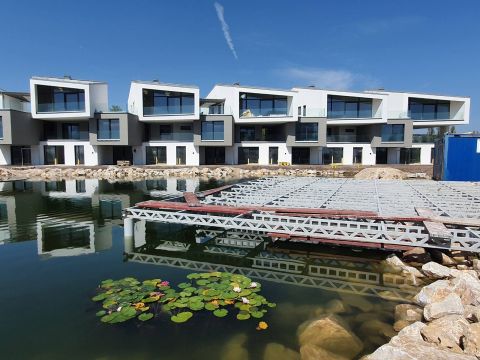 Eladó Lakás 8226 Alsóörs 