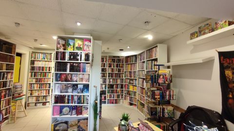 Eladó Üzlethelyiség 6000 Kecskemét , Belvárosi üzlethelyiség