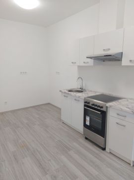 Eladó Lakás 6200 Kiskőrös 