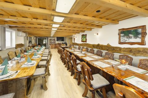 Eladó Vendéglátás 8445 Csehbánya , Bakony szívében exkluzív panzió-étterem-vendégház eladó