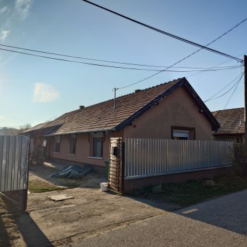 Eladó Ház 2377 Örkény , Örkény központhoz közel