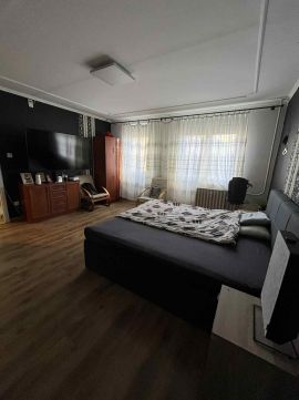 Eladó Lakás 8200 Veszprém , Veszprém