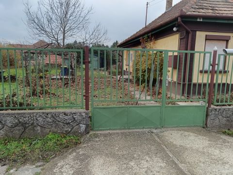 Kiadó Ház 2730 Albertirsa 