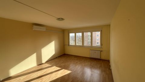 Kiadó Lakás 6000 Kecskemét , 2 szobás lakás a Széchenyivárosban