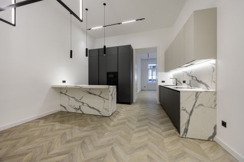 Eladó Lakás 1052 Budapest 5. kerület 