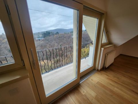 Eladó Lakás 1121 Budapest 12. kerület 1121 Budapest 12, Farkasvölgy