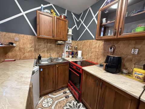 Eladó Ház 2456 Besnyő , Besnyő Sportpálya közel