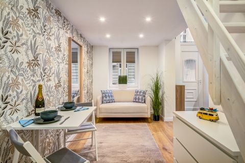 Eladó Lakás 1134 Budapest 13. kerület , Teljeskörűen felújított*metróközeli*csendes*világos*stúdió A