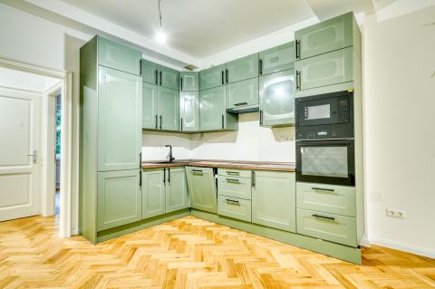 Eladó Lakás 1027 Budapest 2. kerület Részleteiben jól kigondolt, igényesen felújított!