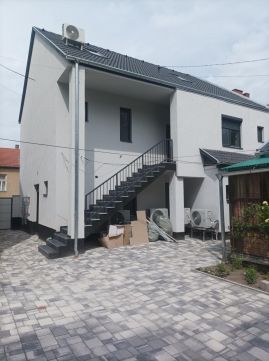 Kiadó Lakás 7623 Pécs 