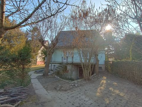 Eladó Ház 2750 Nagykőrös Családi ház jó helyen, jó áron!