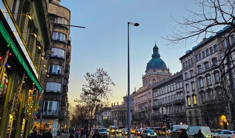 Eladó Lakás 1065 Budapest 6. kerület Bazilikától 1 sarokra - PRÉMIUM stúdió!