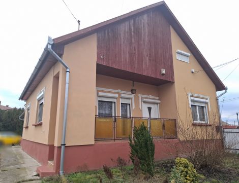 Eladó Ház 2711 Tápiószentmárton 