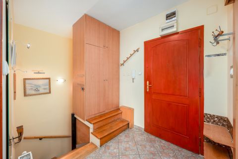 Eladó Lakás 1033 Budapest 3. kerület 