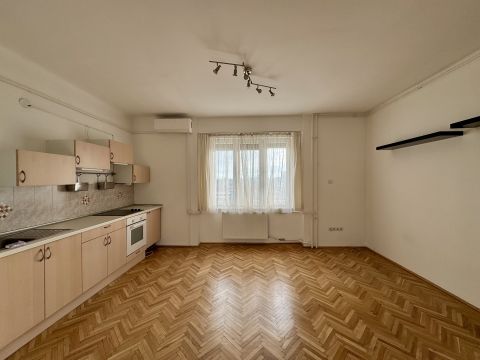 Eladó Lakás 1138 Budapest 13. kerület 