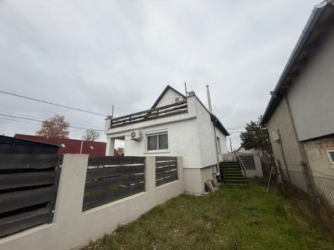 Eladó Ház 2315 Szigethalom 