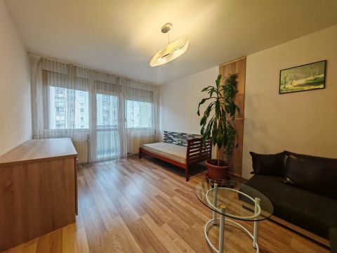 Kiadó Lakás 5000 Szolnok 