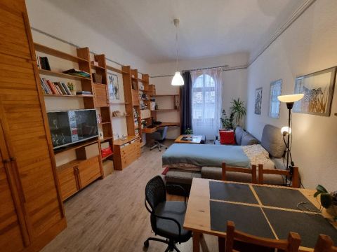 Eladó Lakás 1134 Budapest 13. kerület , 1134 Budapest 13, Dózsa György úti metrómegálló