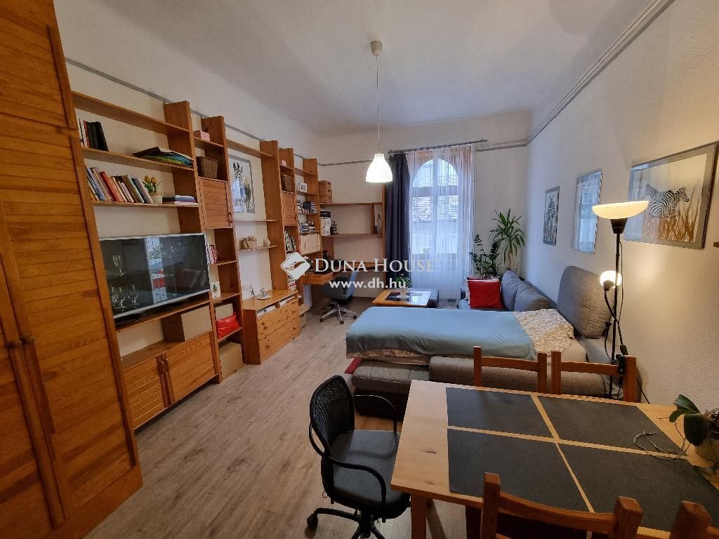 1134 Budapest 13. kerület , 1134 Budapest 13, Dózsa György úti metrómegálló — 1/12