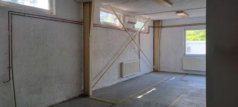 Eladó Ipari 5100 Jászberény Jászberény közelében