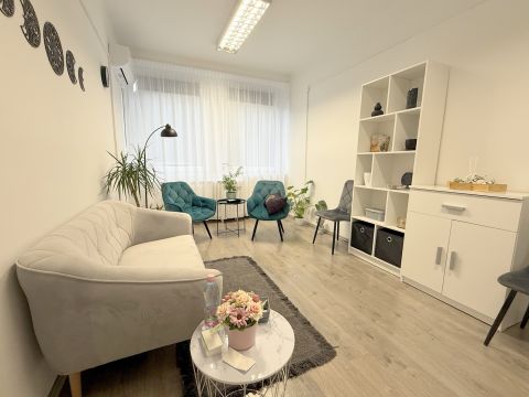 Kiadó Iroda 4400 Nyíregyháza , Nyíregyháza Belvros