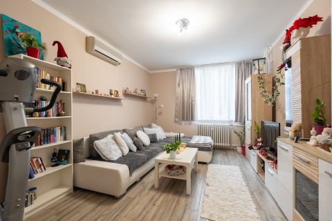 Eladó Lakás 2800 Tatabánya 