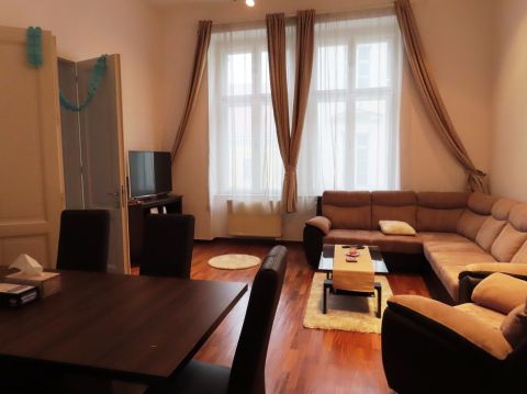 Kiadó Lakás 1014 Budapest 1. kerület , Úri utca