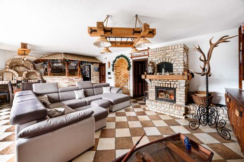 Eladó Ház 2051 Biatorbágy , Iharos