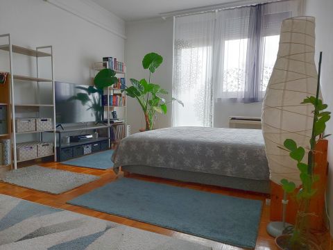 Eladó Lakás 4025 Debrecen , Ispotály utcán jó elrendezésű, 51nm-es lakás.