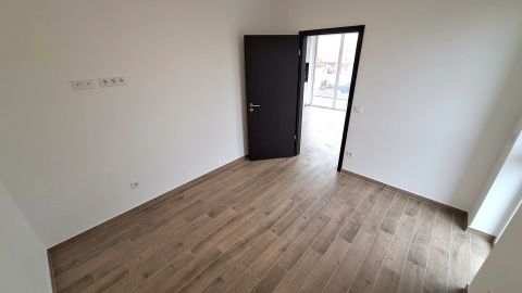 Kiadó Lakás 2367 Újhartyán Újépítésű lakás, központi részen!!