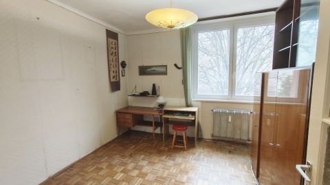 Eladó Lakás 1184 Budapest 18. kerület Lakatos ltp.-en szigetelt házban, 2. emeleti, 57 nm-es lakás