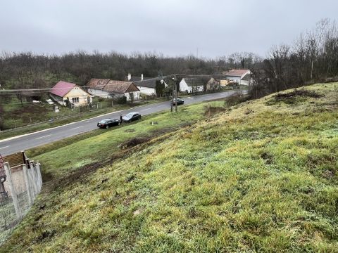 Eladó Telek 8146 Jenő 