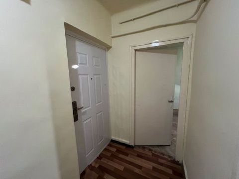 Eladó Lakás 7300 Komló 