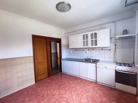 Kiadó Lakás 6000 Kecskemét 