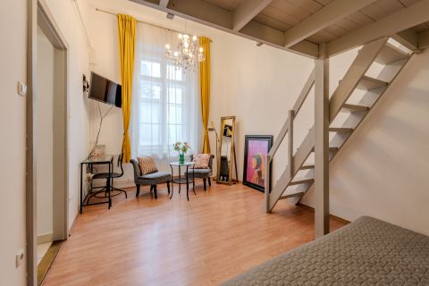 Kiadó Lakás 1051 Budapest 5. kerület 