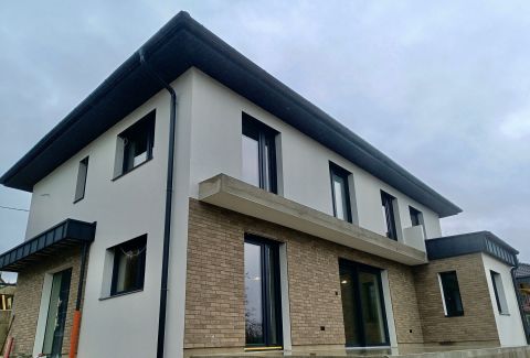 Eladó Ház 2049 Diósd , Örökpanorámás újépítésű családi ház