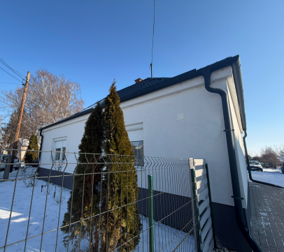 Eladó Ház 9174 Dunaszeg , Országút utca közelében