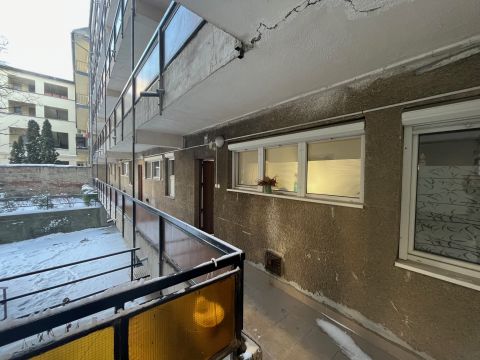 Kiadó Lakás 1036 Budapest 3. kerület 3. ker. iroda, rendelő, lakás kiadó 2 szoba, földszint, 