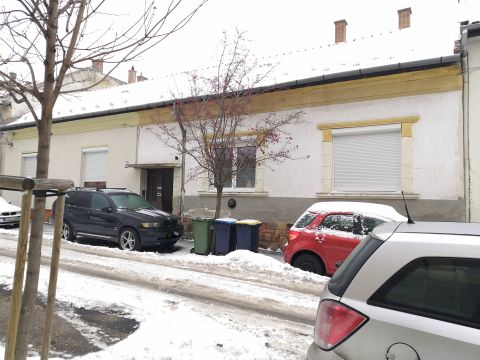 Eladó Lakás 1105 Budapest 10. kerület , Felújított, azonnal birtokbavehető minigarzon Óhegyen