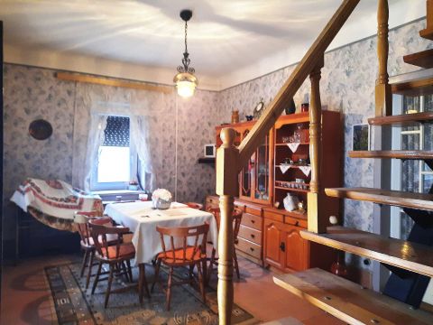 Eladó Ház 2367 Újhartyán Családi ház nagy telekkel