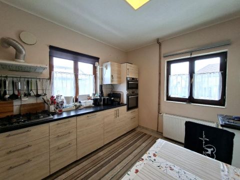 Eladó Ház 2465 Ráckeresztúr , 2465 Ráckeresztúr, Családi házas