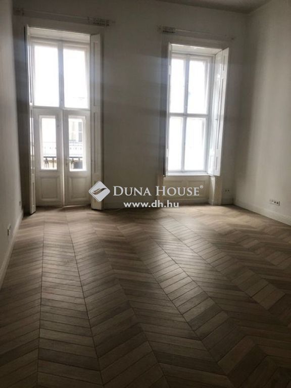 1051 Budapest 5. kerület — 1/17