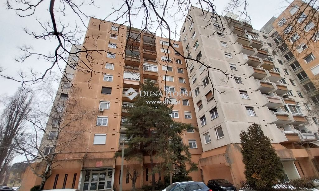 2800 Tatabánya , Praktikus elosztás, erkély, remek elhelyezkedés — 1/29