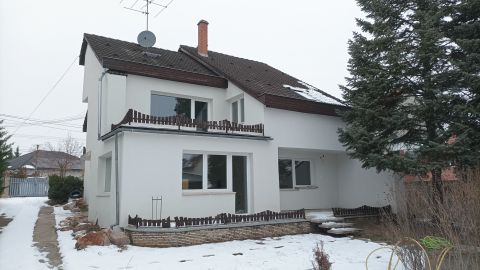 Eladó Ház 2112 Veresegyház Veresegyházon a Termálfürdő közelében