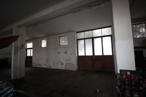 Eladó Ipari 2750 Nagykőrös Eladó iparterületen telephely 