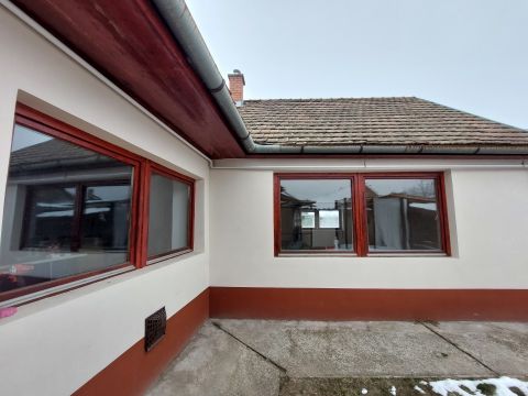 Eladó Ház 6500 Baja , Józsefváros